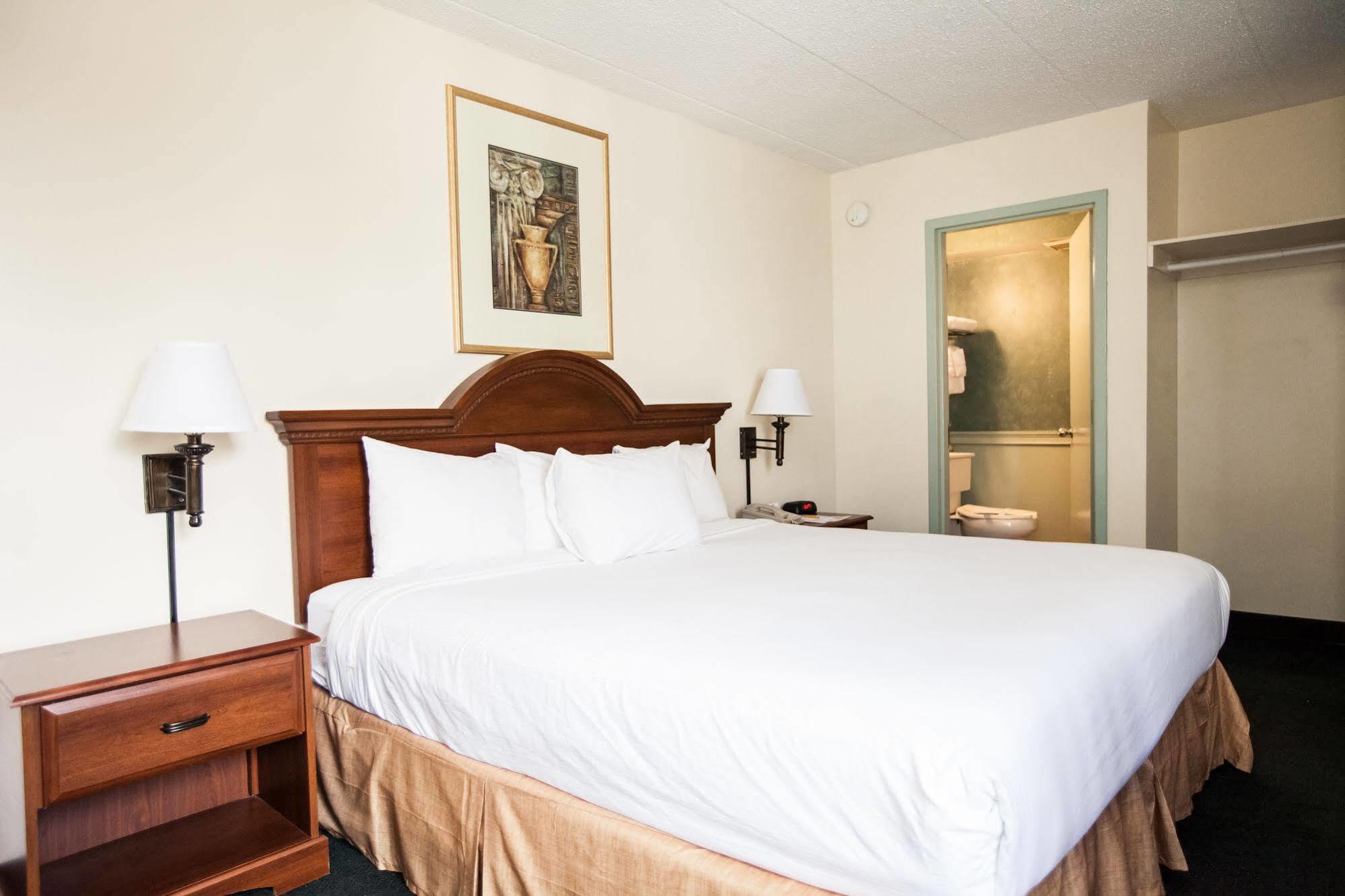Inns Of Virginia Falls Church Buitenkant foto